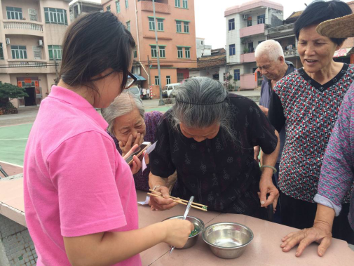 【茶山居家养老】“运动总动员”趣味运动会