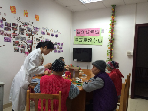 【人民医院】新年新气象——手工康娱小组顺利开展