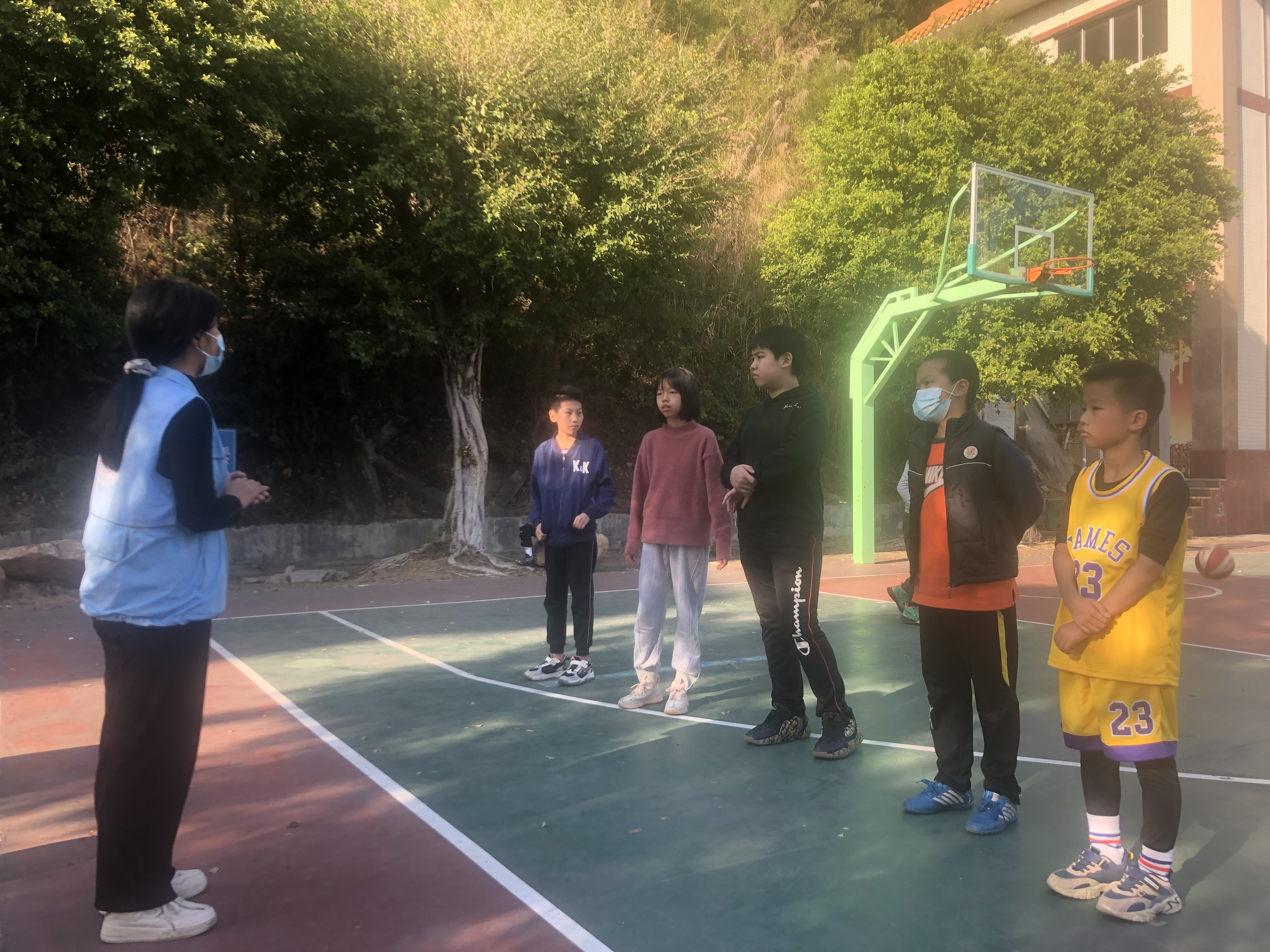 【缤纷周末】东方社综青少年篮球兴趣小组 